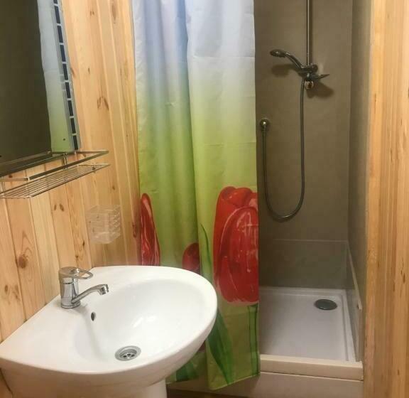 חדר משפחתי, Relax