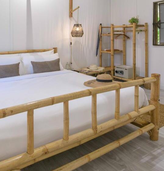 בונגלו סטנדרט עם נוף לגינה, Orion Healing Centre