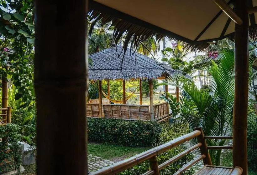 Bungalow Estàndard Vista Jardí, Orion Healing Centre
