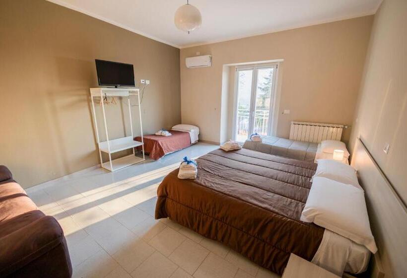 Apartamento 2 Quartos com Varanda, Le Camere Di Corte