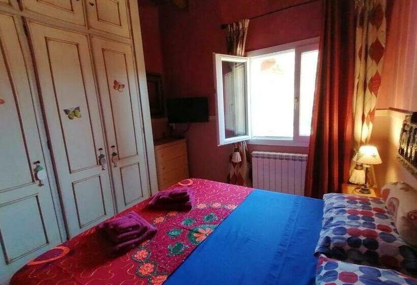 חדר קלאסי לארבעה, Orange Ville