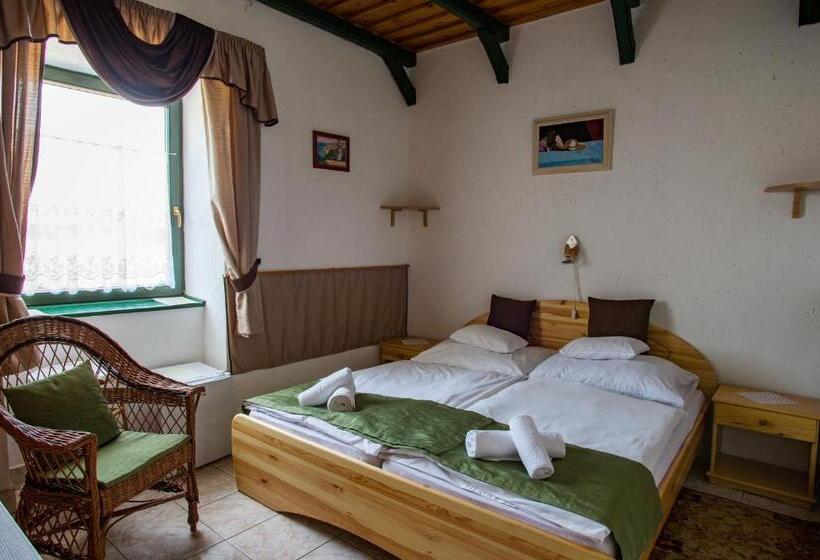 スタンダードルーム, Piros Ponty Panzió