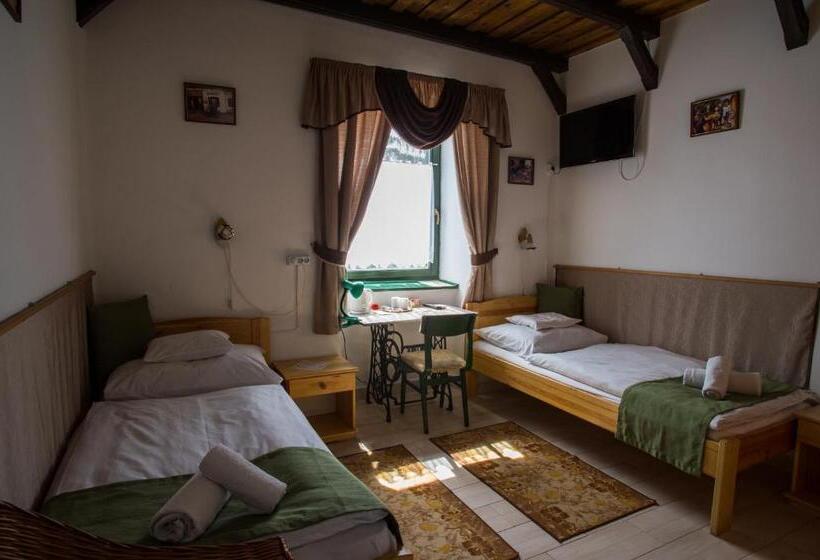 スタンダードルーム, Piros Ponty Panzió