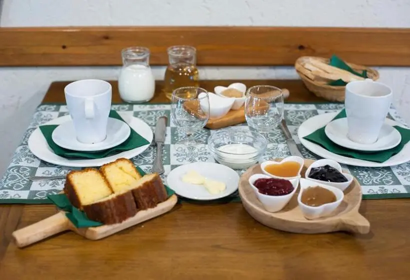 ファミリーステューディオ, Agriturismo La Pedruscia