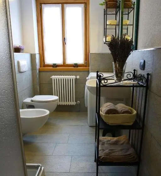 ファミリーステューディオ, Agriturismo La Pedruscia