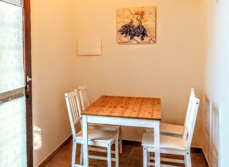 إستديو عائلى, Agriturismo Rosa Antica