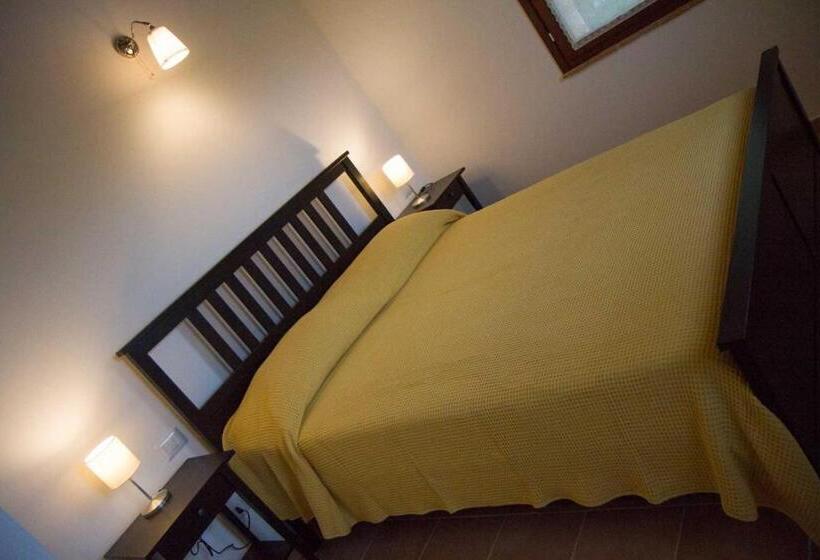 إستديو عائلى, Agriturismo Rosa Antica