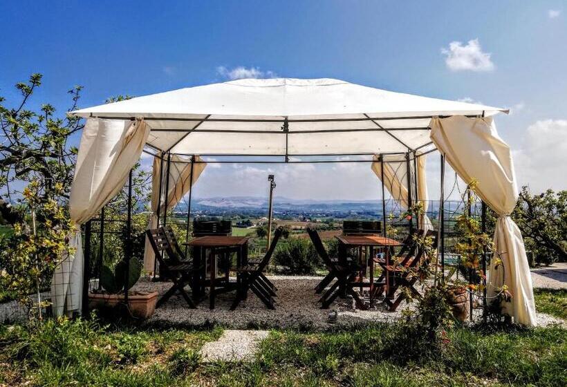 إستديو عائلى, Agriturismo Rosa Antica