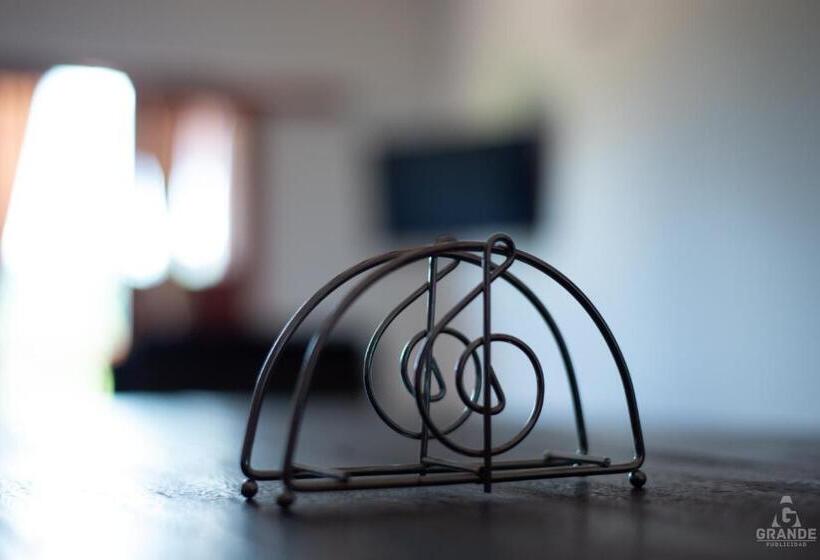 شقة غرفة نوم واحدة مزودة بشُرفة, Madre Laura Jericó