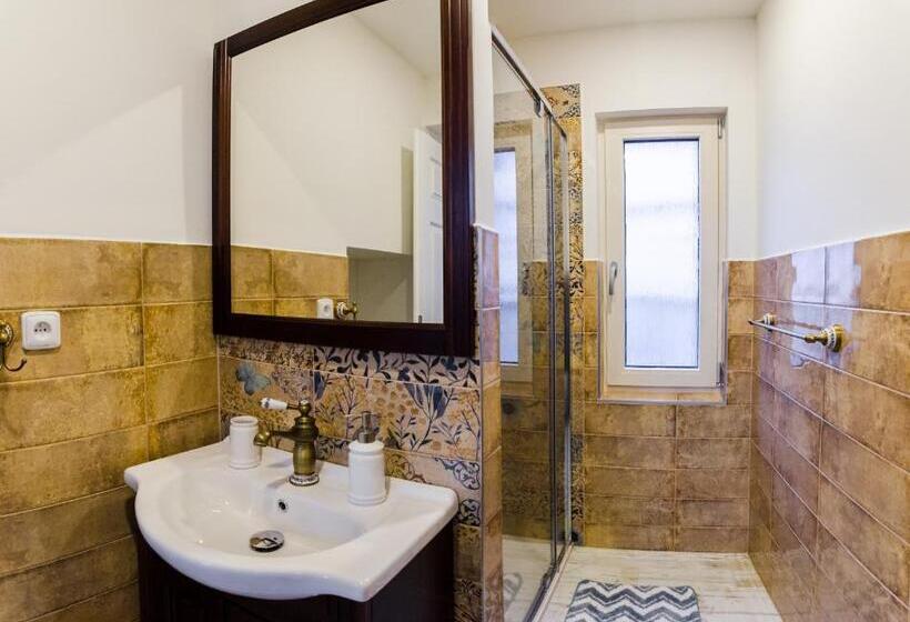 חדר קלאסי לשלושה, Guesthouse Sam