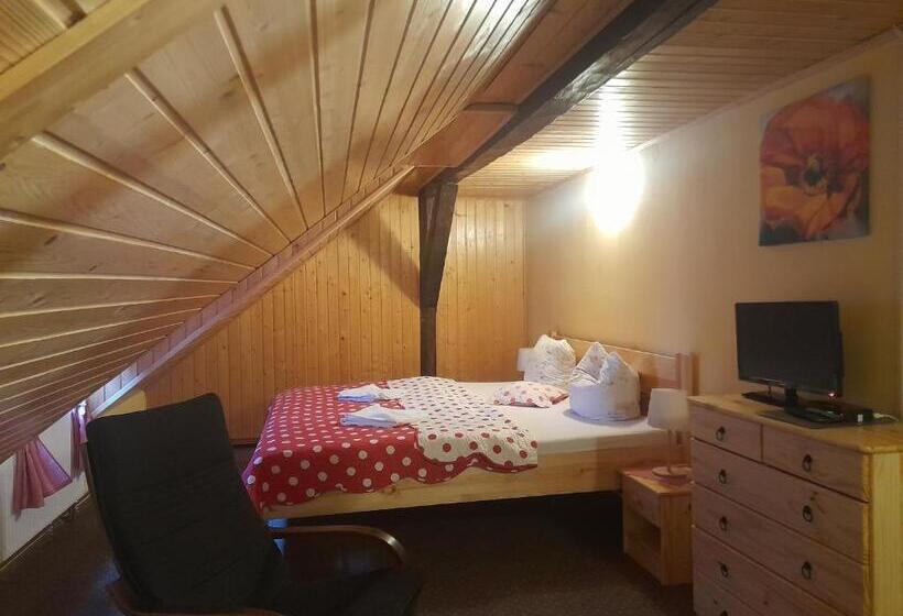 غرفة عائلية, Wellness Penzion Stonozka