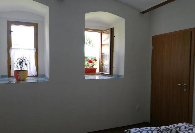 Четырехместный Номер Стандарт, Penzion U Formana