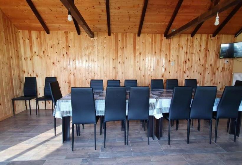 Дом 4 Спальни, Popasul Găleșean