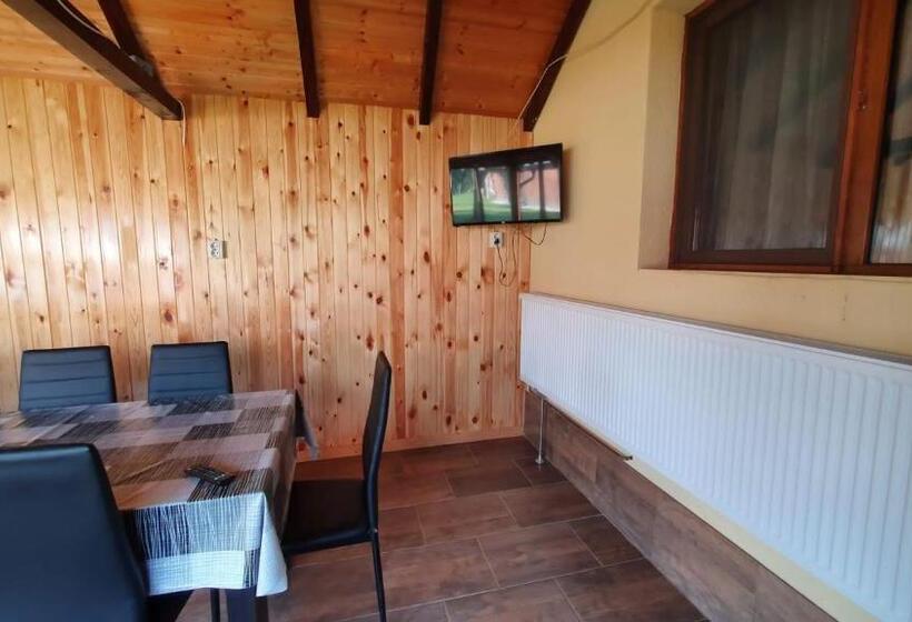 Дом 4 Спальни, Popasul Găleșean