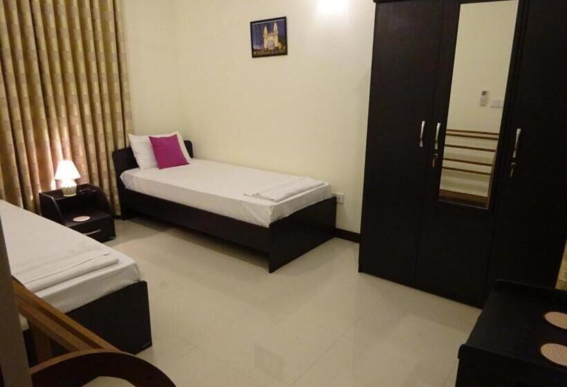 غرفة قياسية حمام مشترك, Water Park Residencies