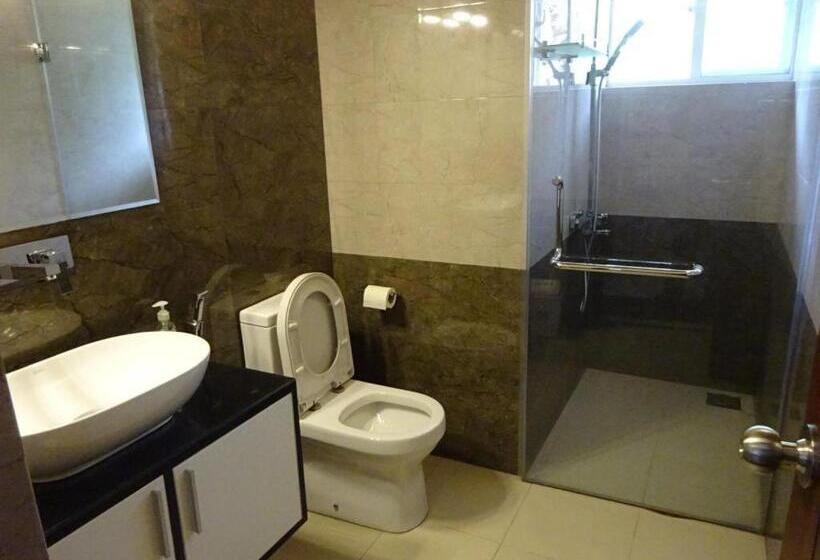 غرفة قياسية حمام مشترك, Water Park Residencies