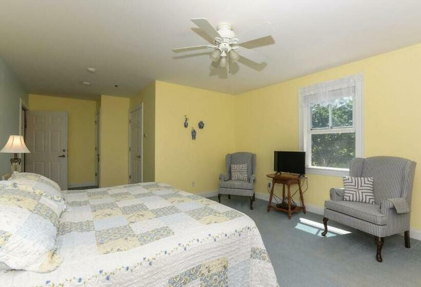 Standard-invahuone King-vuode, Payne's Harbor View Inn
