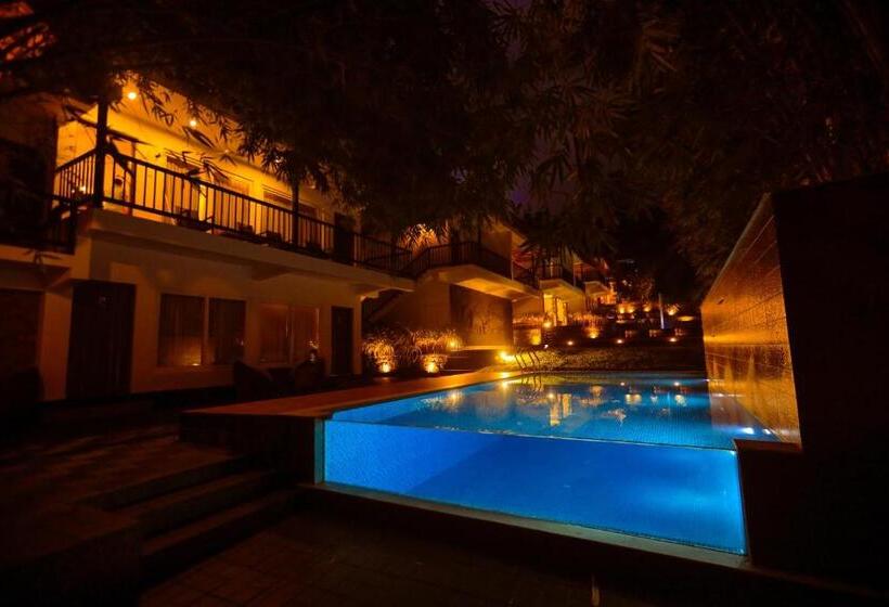 חדר דלוקס, Athirapally Green Trees