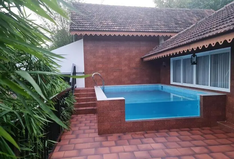 Villa 1 Chambre avec Piscine, Athirapally Green Trees