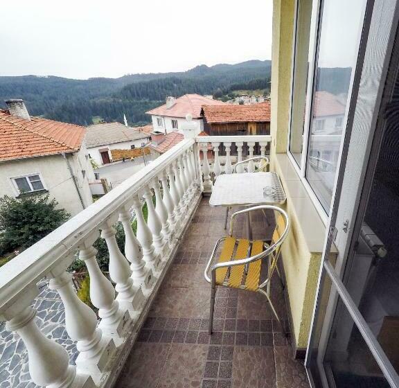 Deluxe Rum, къща за гости аси