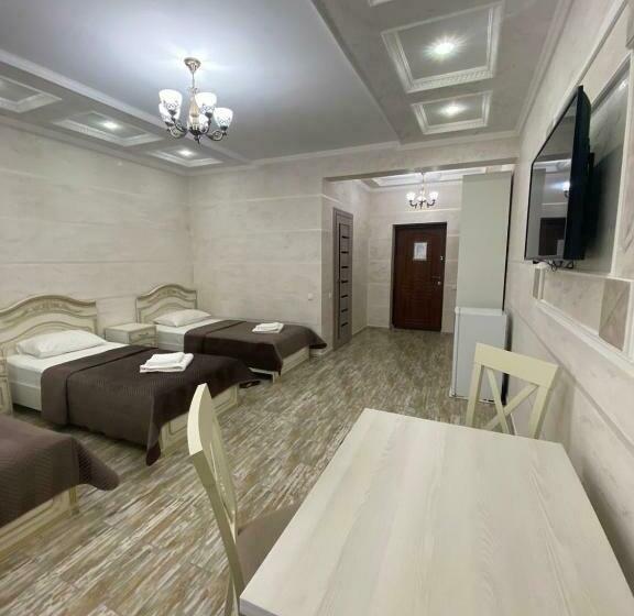 اتاق کلاسیک سه تخته, Mini Hotel Business Class