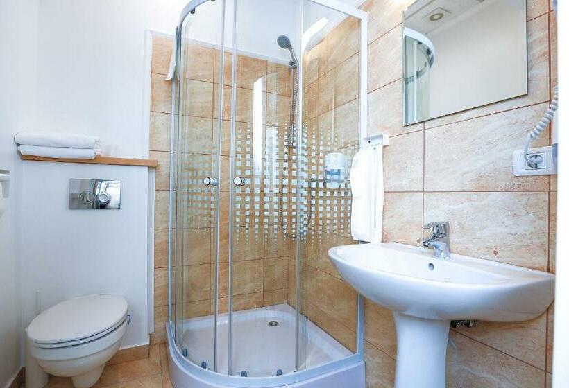 スタンダードルーム, Artmotel & Bistro