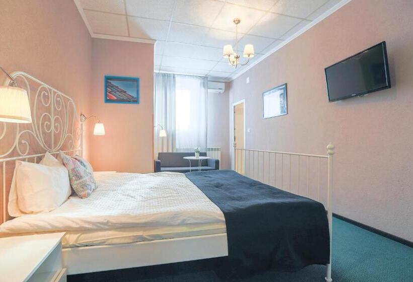 クラシックファミリールーム, Artmotel & Bistro