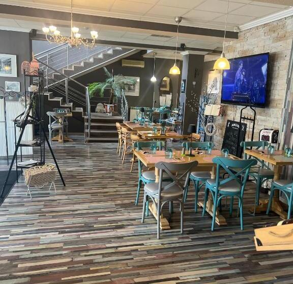 חדר סטנדרט עם מרפסת, Artmotel & Bistro