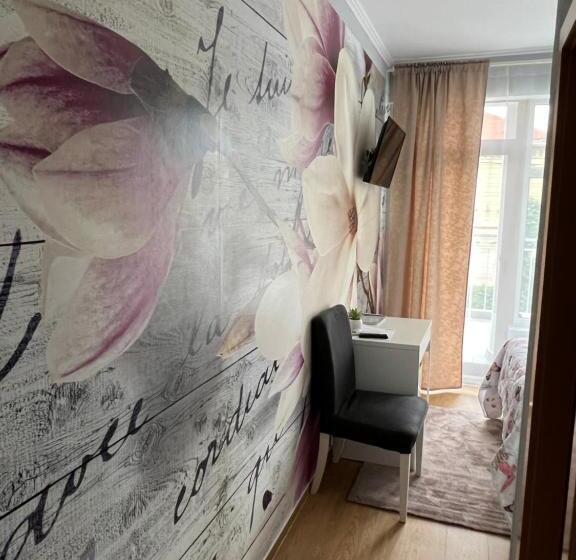 バルコニー付きスタンダードルーム, Artmotel & Bistro