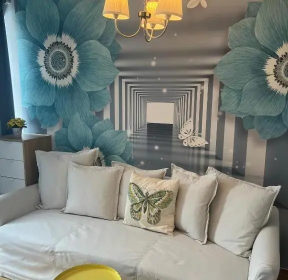 سوئیت با بالکن, Artmotel & Bistro