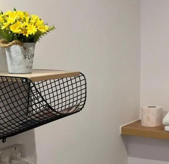 سوئیت با بالکن, Artmotel & Bistro