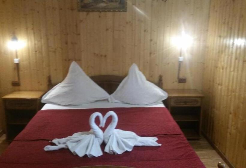 Номер Стандарт, Pensiunea Dracula & Spa