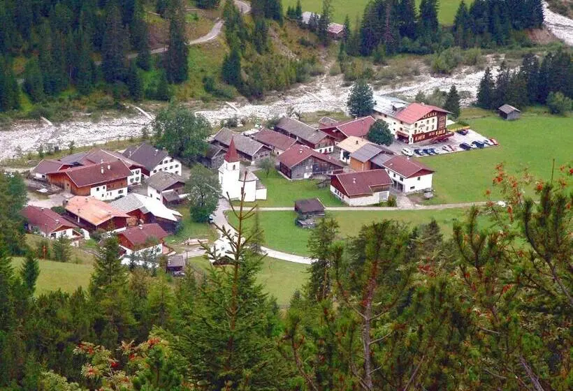 バス共有のスタンダードルーム, Gasthof Bergheimat