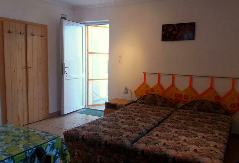 １ベッドルームアパートメント, Júlia Vendégház Sarród