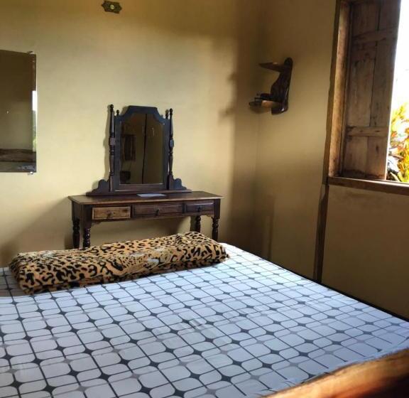 חדר אקונומי לשלושה, Pousada São Gonçalo