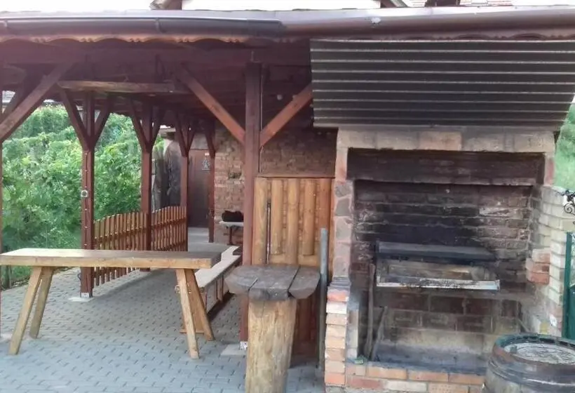 １ベッドルームハウス, Ubytování U Rybníka Bořetice