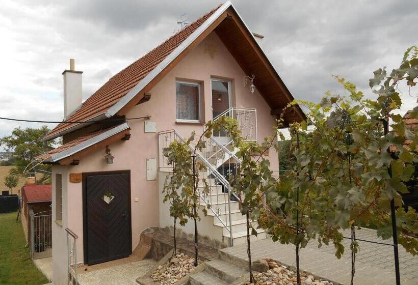 침실 2개 아파트, Ubytování U Rybníka Bořetice