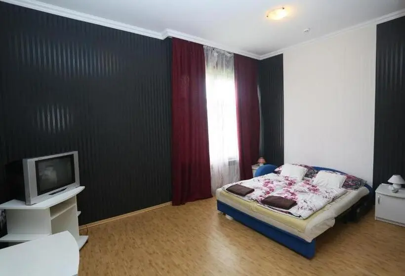 سوئیت 2 خوابه, Praktik Hotel & Restaurant