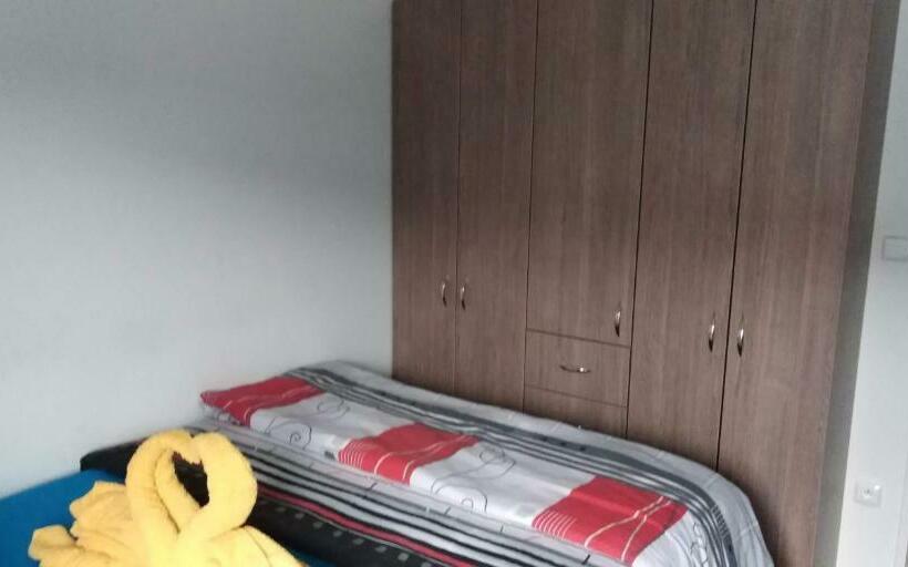Номер Стандарт Вид на Сад, Styria Hotel Chvalovice
