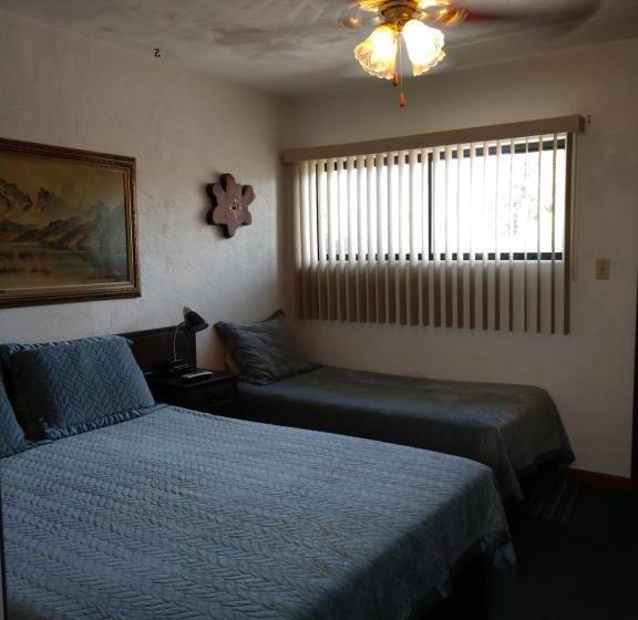 标准三人间, Swiss Mountain Motel