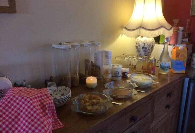 חדר משפחתי, Knockaloe Beg Farm