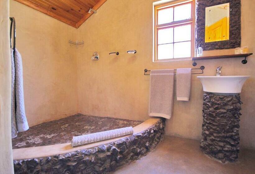 Deluxe Tent, Frontier River Resort