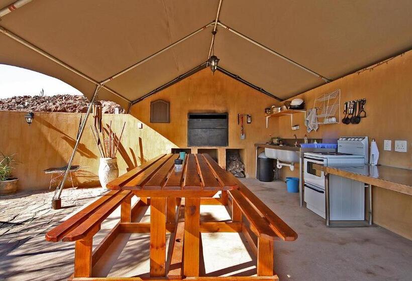 Deluxe Tent, Frontier River Resort
