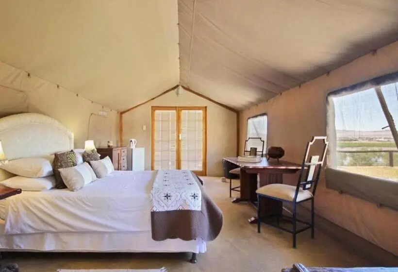 デラックスファミリールーム, Frontier River Resort