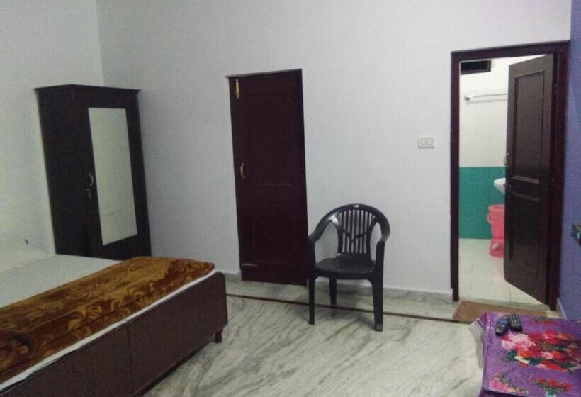 חדר דלוקס עם מרפסת, Holiday Resort River View