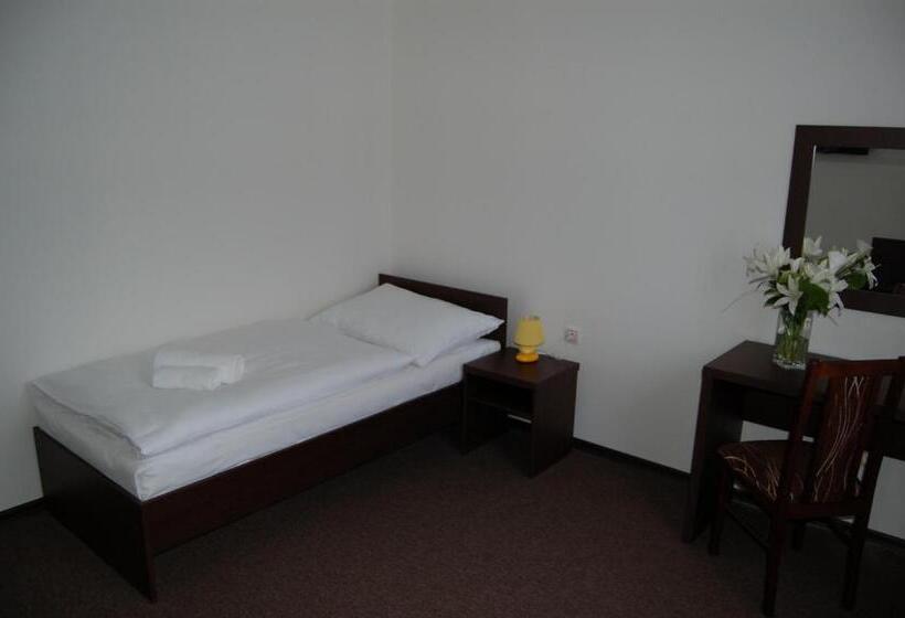 Mozgáskorlátozott Standard Egyágyas Szoba, Na Farmě Choťovice