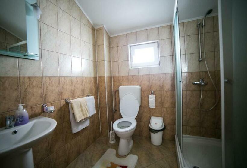 스탠다드 트리플 룸, Pensiunea Casa Stefanel