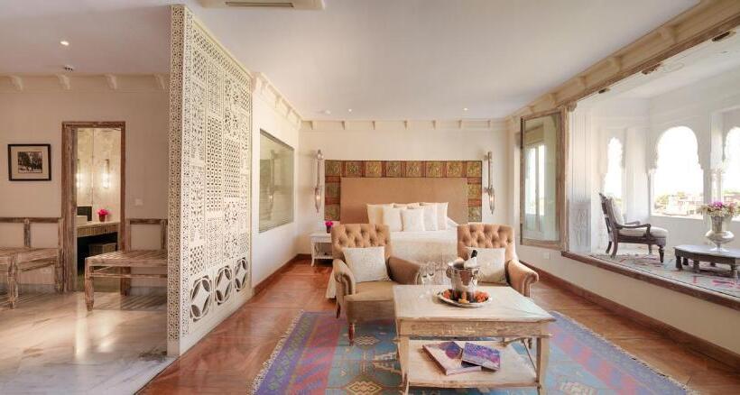 غرفة ديلوكس, The Rawla Narlai   A Luxury Heritage Stay In Leopard Country