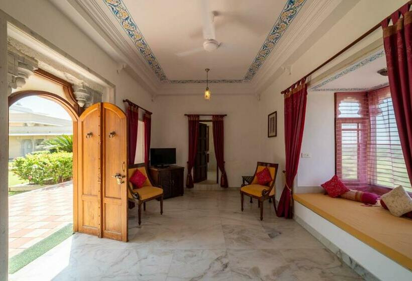 جناح ملكى, Sardargarh Heritage