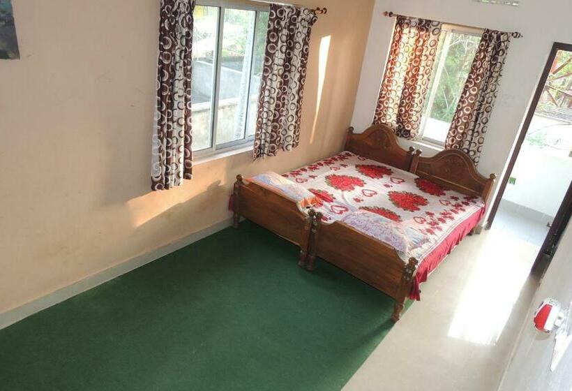 Семейный Номер, Surya Inn